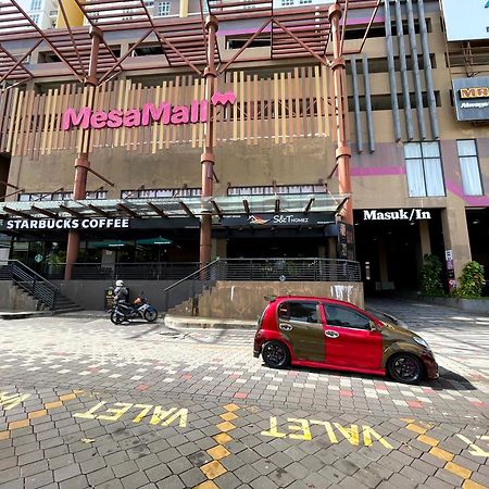 Mesahill Homestay, Nilai By S&T Homez Экстерьер фото