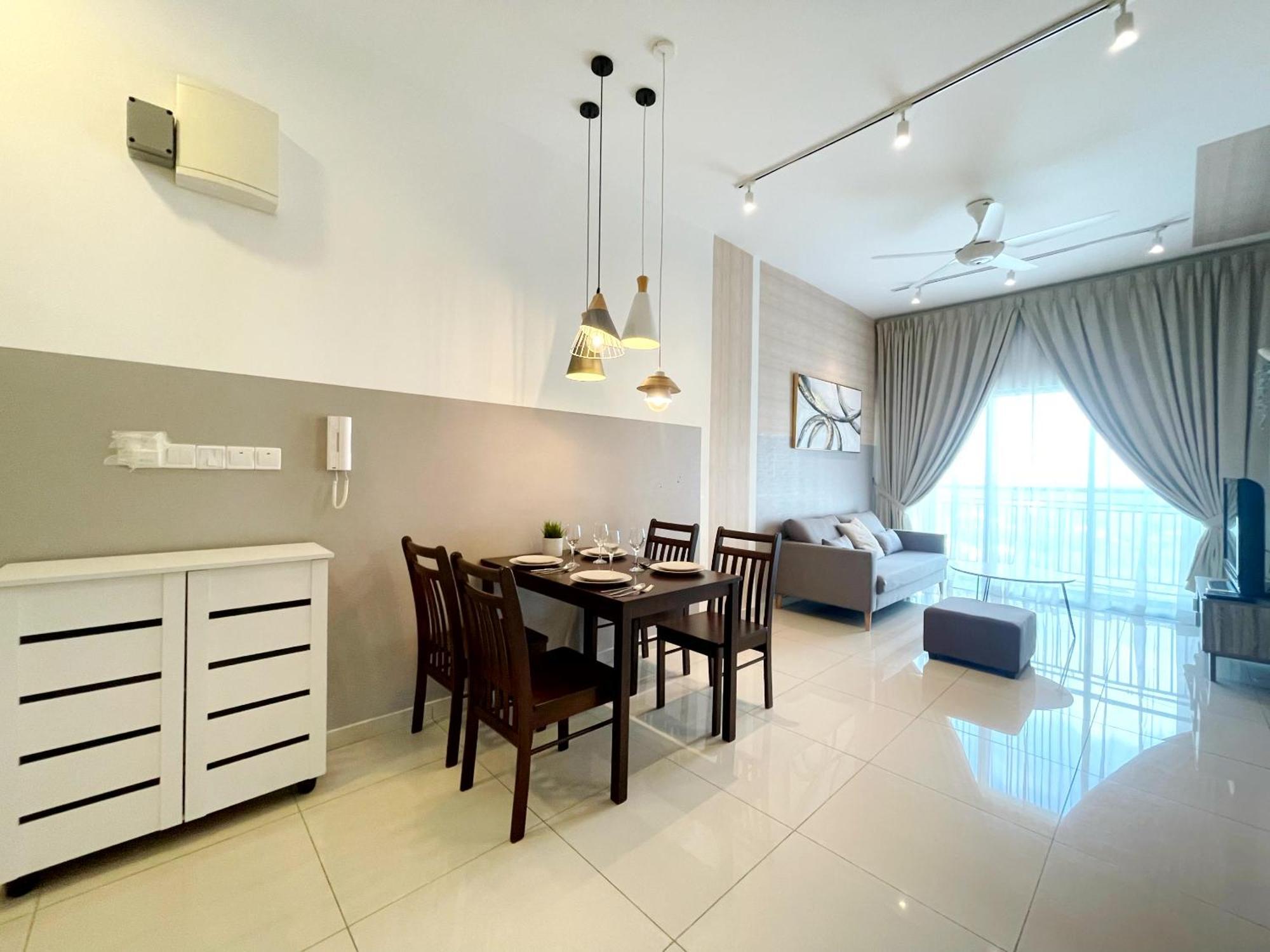 Mesahill Homestay, Nilai By S&T Homez Экстерьер фото