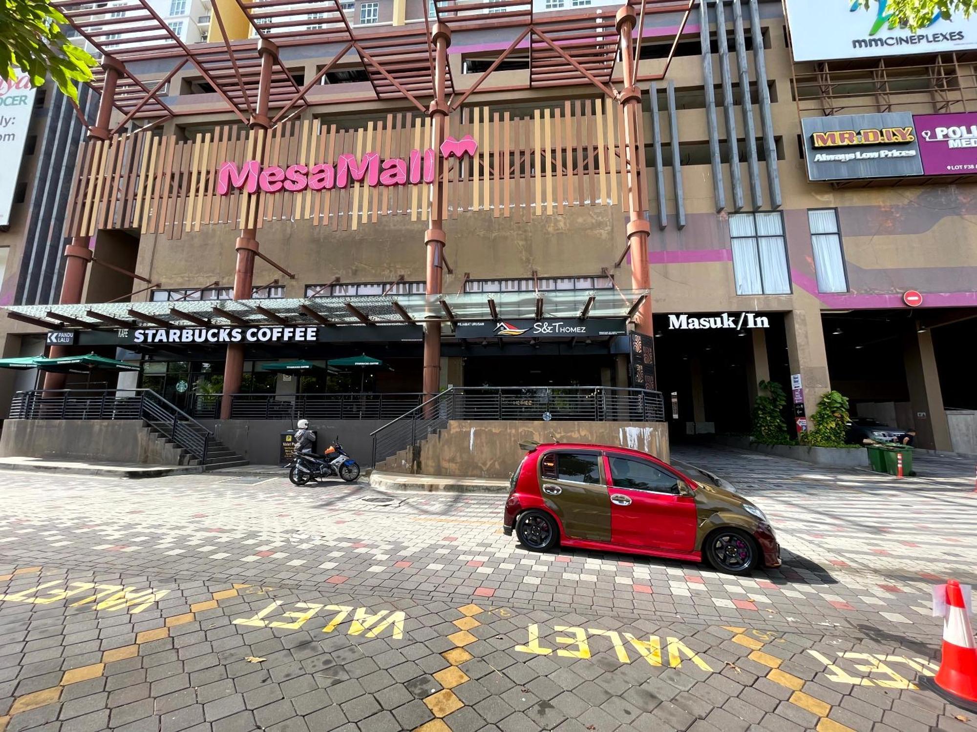 Mesahill Homestay, Nilai By S&T Homez Экстерьер фото